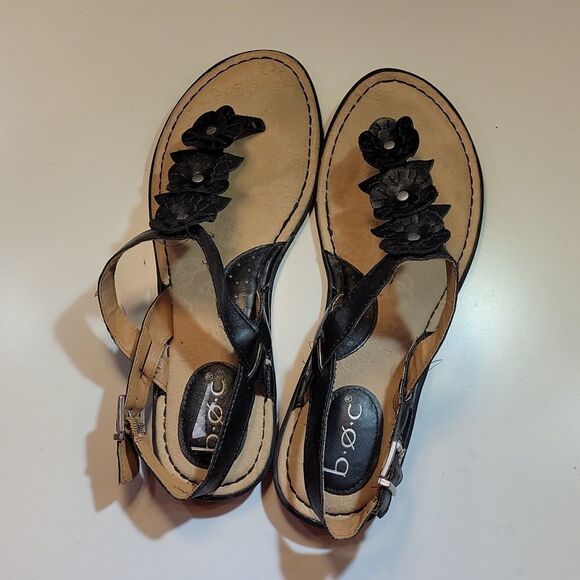 BOC LEATHER FLOWER ACCENT PATTERN ANKLE STRAP THONG WOMEN"S SANDAL - Picture 8 of 16